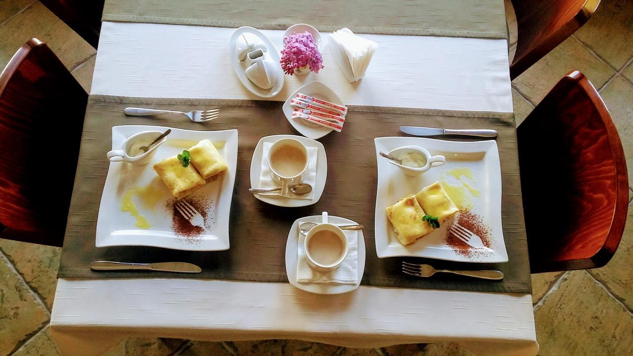 Letuchiy Gollandets Hotell Uzjhorod Eksteriør bilde